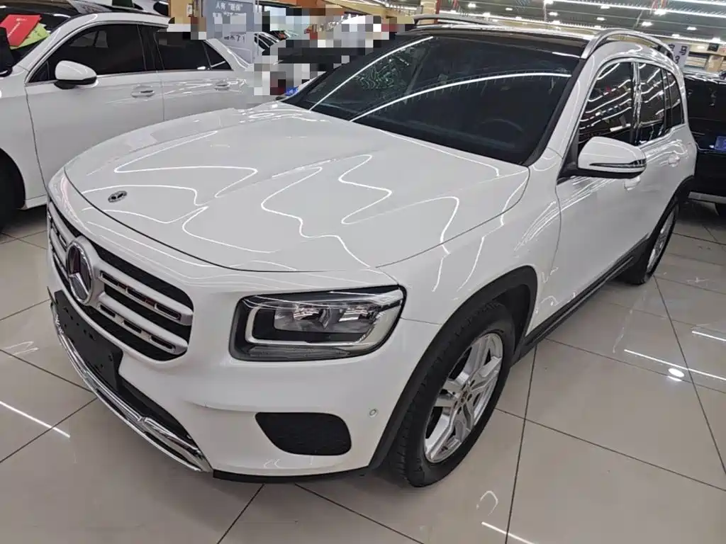 Фото 1 - Mercedes-Benz GLB