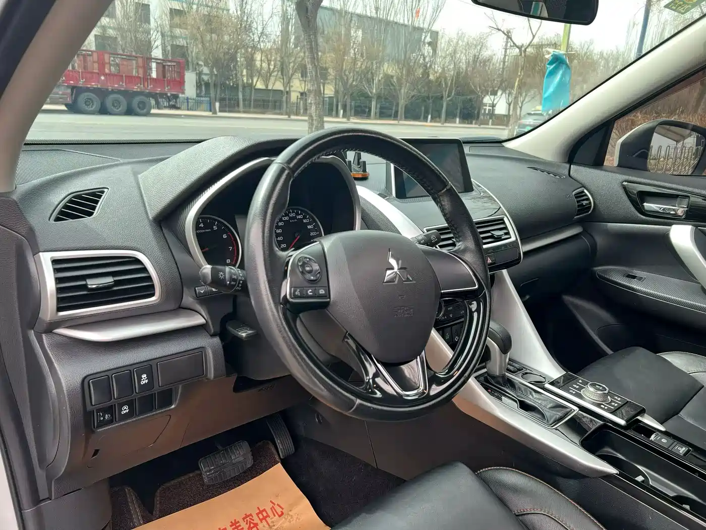 Mitsubishi Eclipse Cross 2019 1.5T CVT 2WD Dream Edition China VI фото 8
