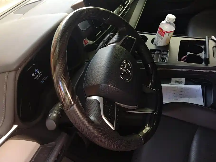 Toyota Sienna 2023 2.5L Hybrid Comfort Edition фото 15