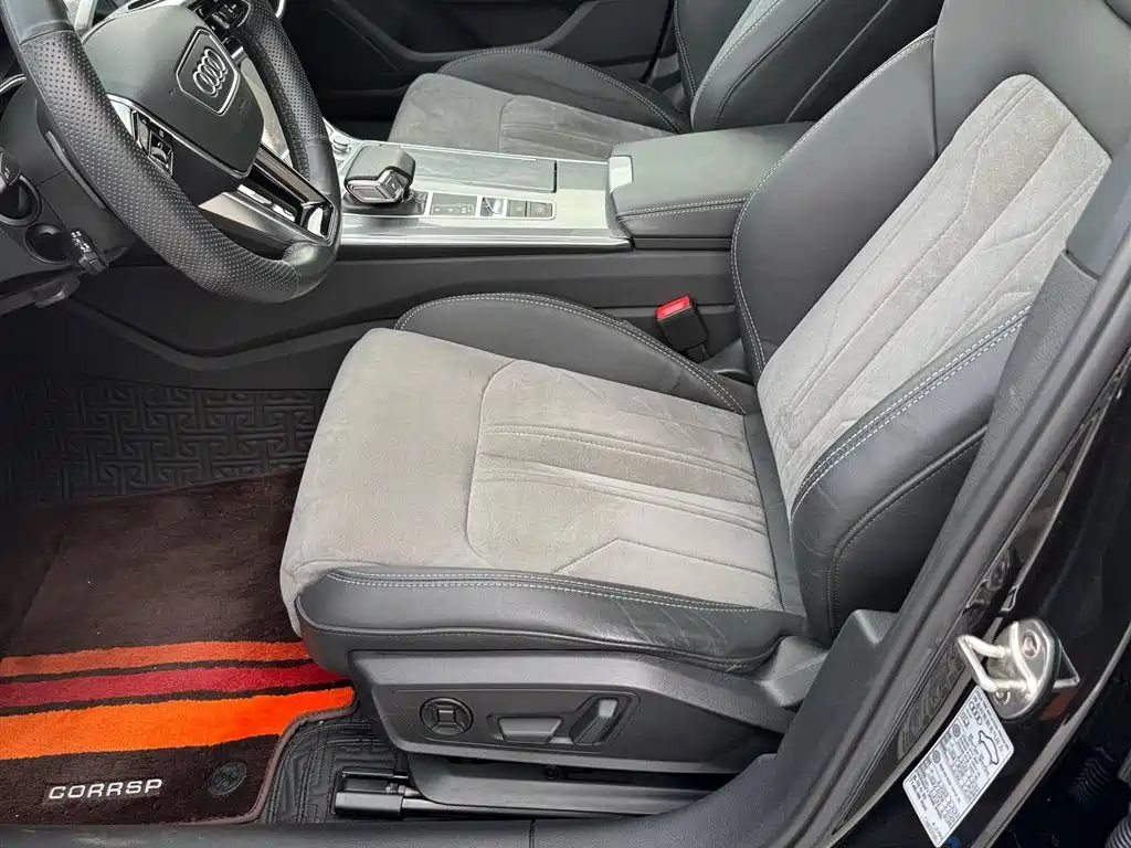 Audi A6L 2021 40 TFSI Luxury Sport фото 10