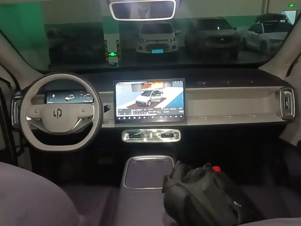 Photo 10 - Leapmotor B10