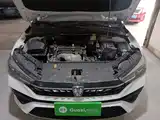 Фото 20 - Roewe i5