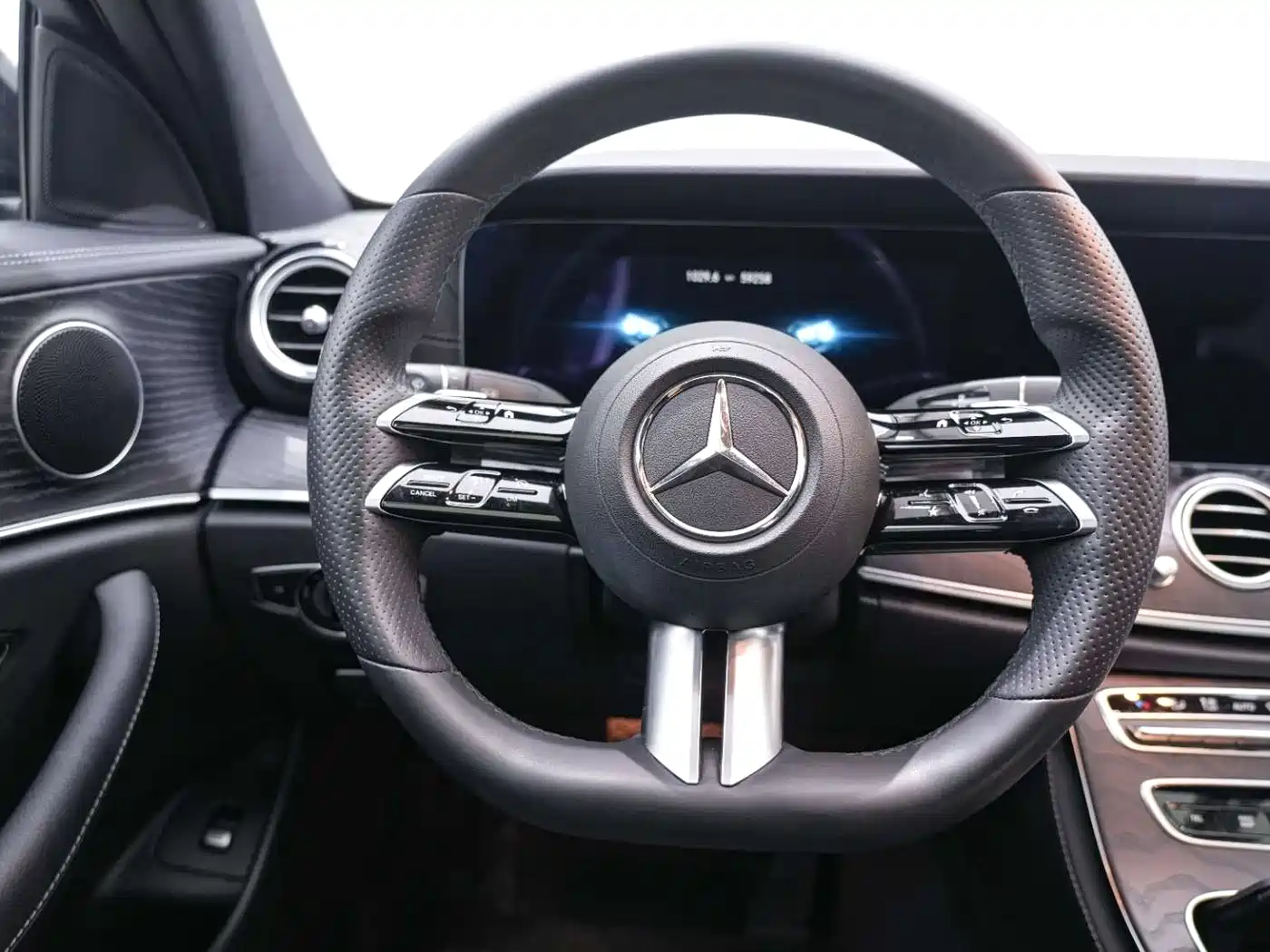 Mercedes-Benz E-Class (Import) 2021 E 260 Fashion Sport Edition фото 22