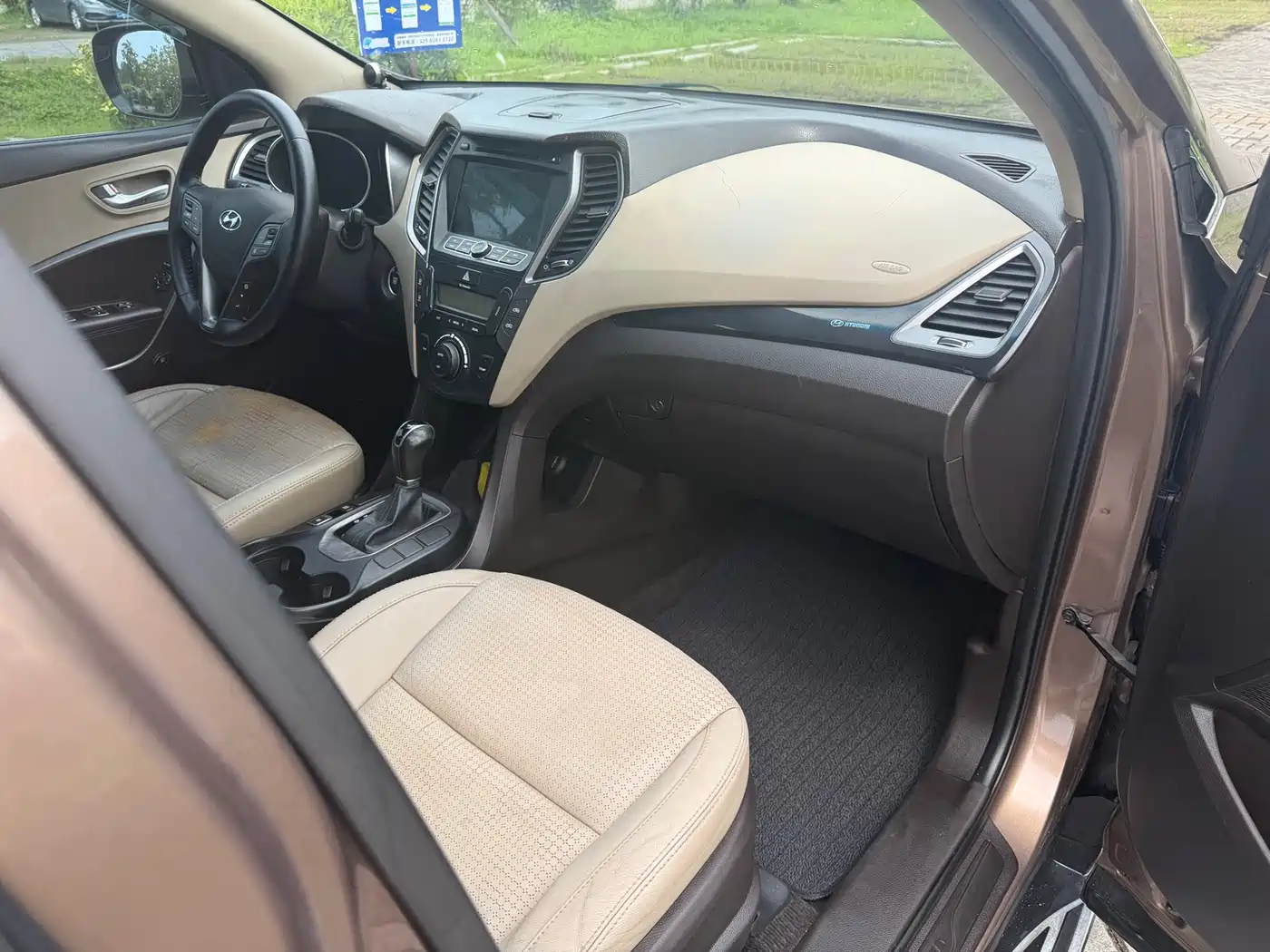 Hyundai Santa Fe 2013 Model 2.4L Automatic 4WD Smart фото 22