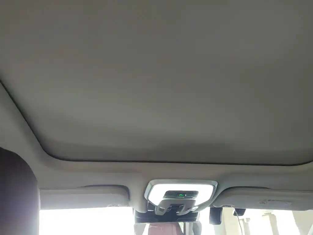 Hongqi H5 2023 1.5T DCT Smart Connect Flag Rhythm фото 18