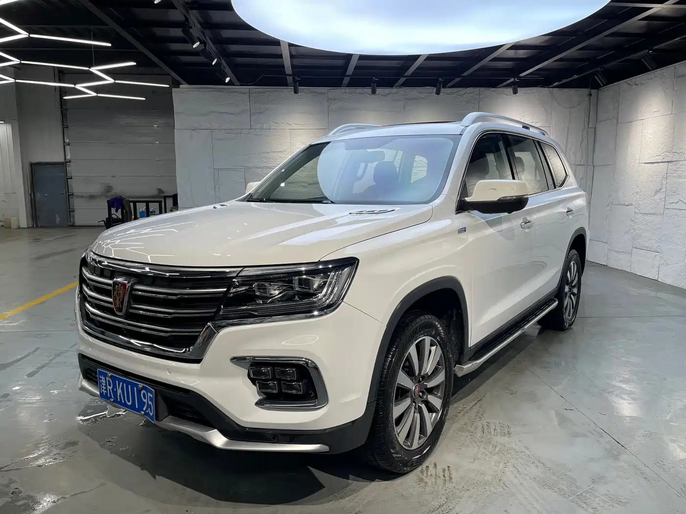 Roewe RX8 2018 2018 30T Smart Internet 2WD Flagship Edition