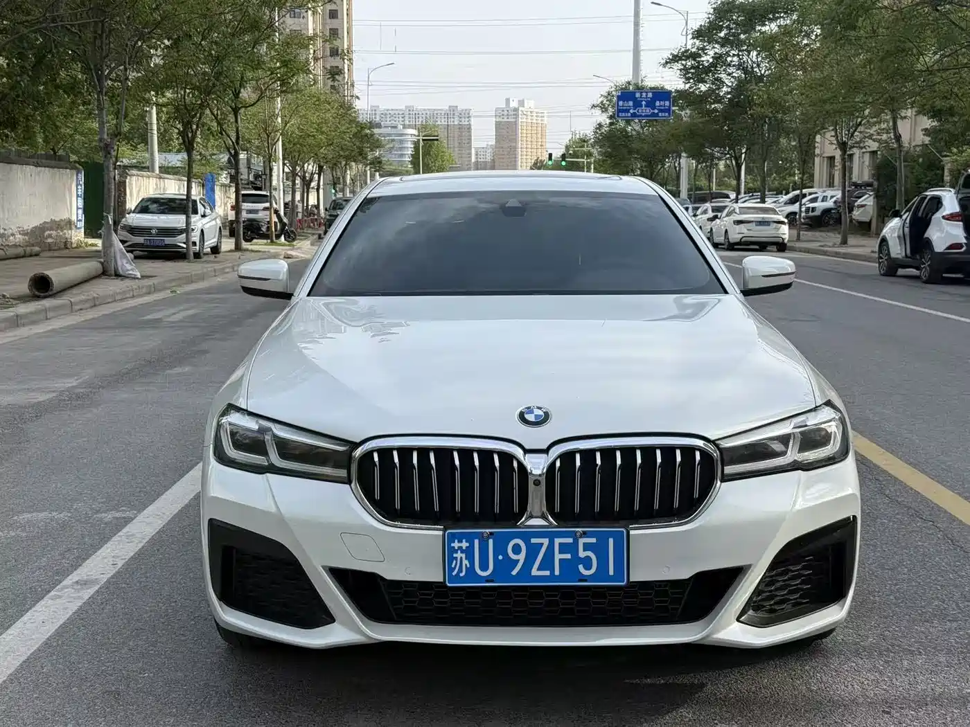 BMW 5 SERIES