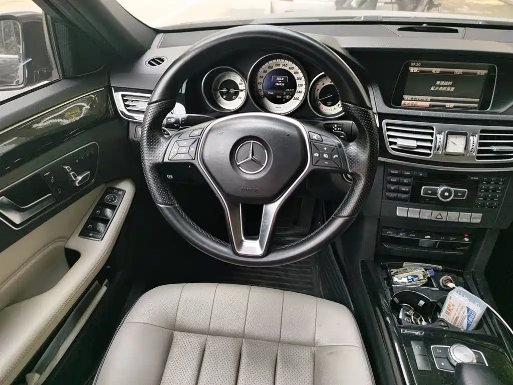 Mercedes-Benz E-Class 2015 E 260 L Sport фото 3