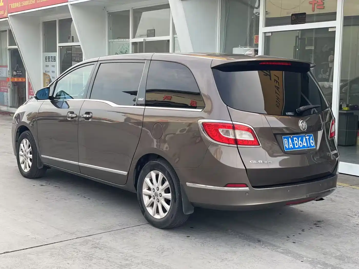 Buick GL8 2013 3.0L GT Luxury Business Elegance Edition фото 4