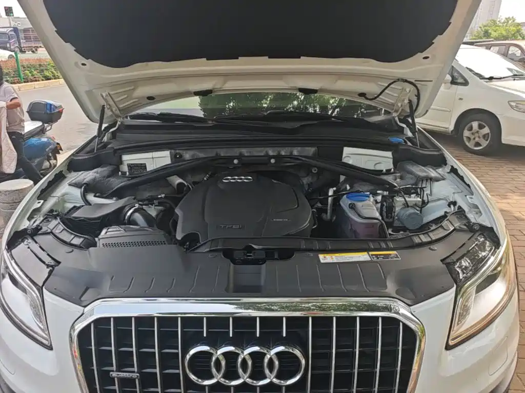 Audi Q5 2018 2017 Plus 40 TFSI Technology