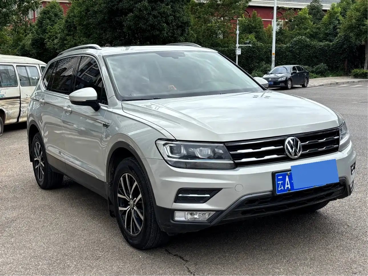 Volkswagen Tiguan L 2018 330TSI Automatic 2WD Luxury Edition фото 3