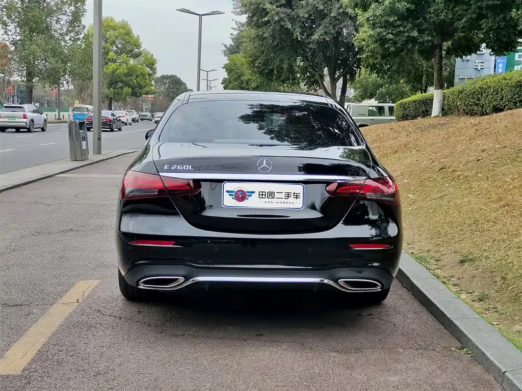 Mercedes-Benz E-Class 2023 E 260 L Sport фото 5