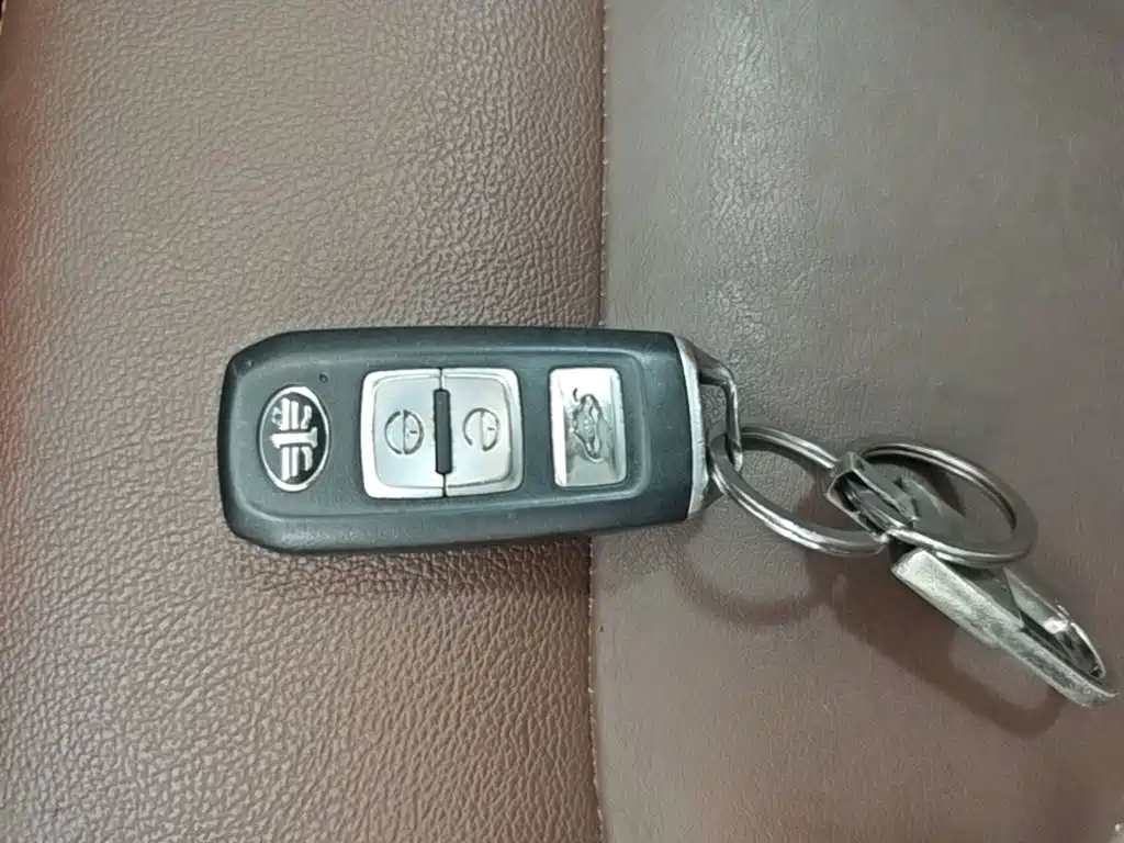 FAW Senya R7 2018 2017 Model 1.6L Automatic Prestige