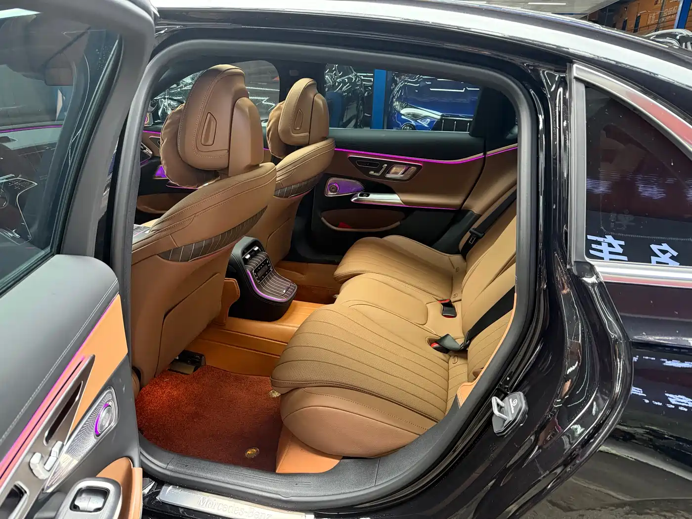 Mercedes-Benz E-Class 2025 E 300 L Luxury фото 9