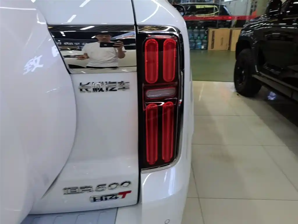Tank 500 EV 2026 Hi4-T Smart Edition фото 8