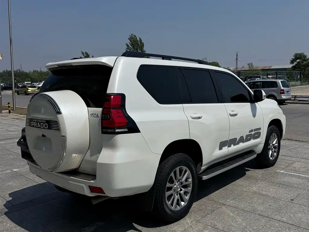 Toyota Prado 2018 3.5L Automatic TX-L Rear-mounted Spare Tire фото 4