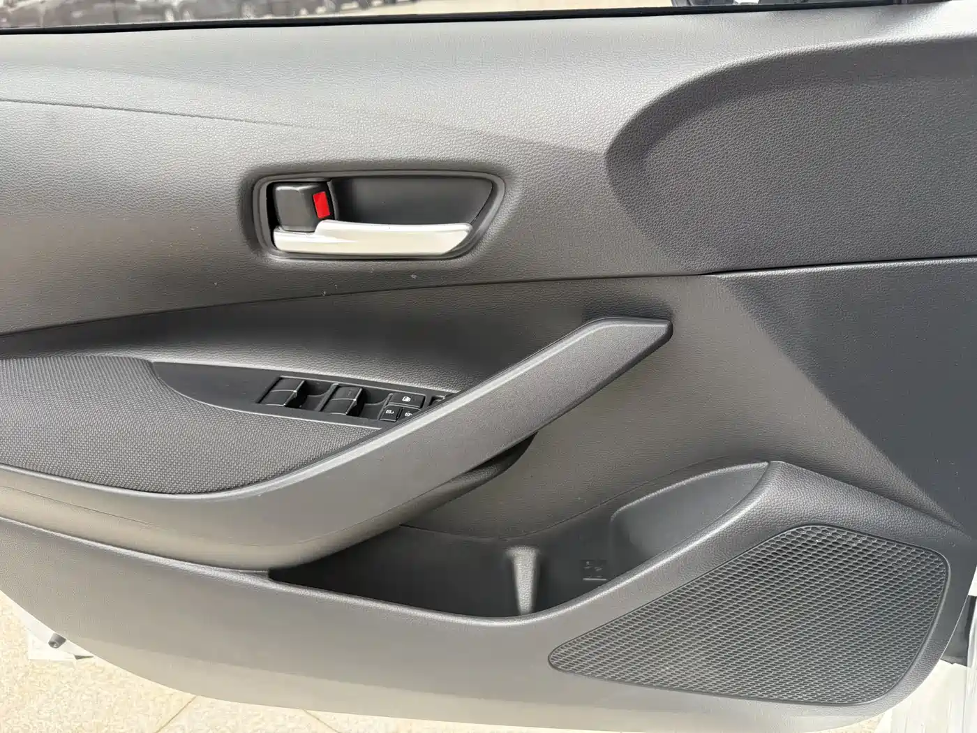 Toyota Levin 2023 185T CVT Luxury фото 4