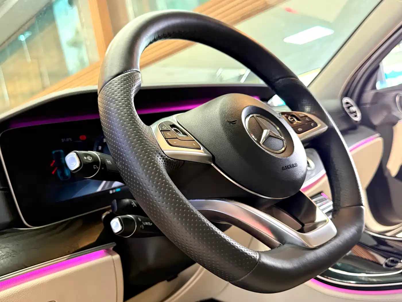 Mercedes-Benz E-Class 2016 E 300 L Sport Luxury фото 7