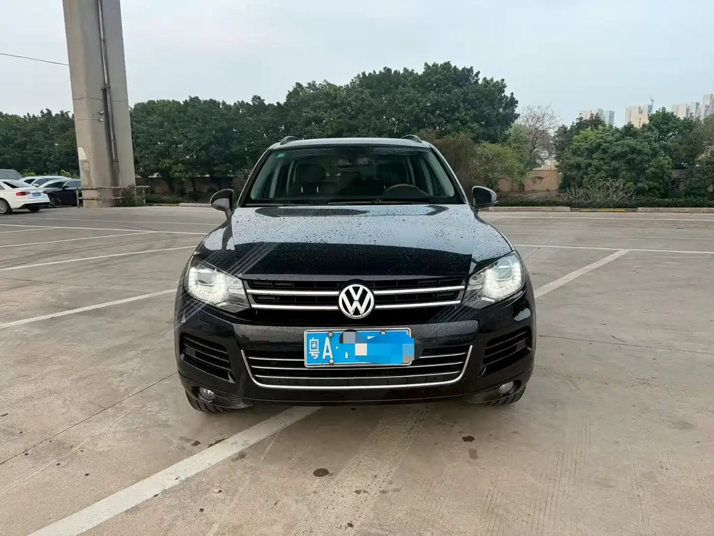 Volkswagen Touareg 2011 3.0TSI Comfort фото 2