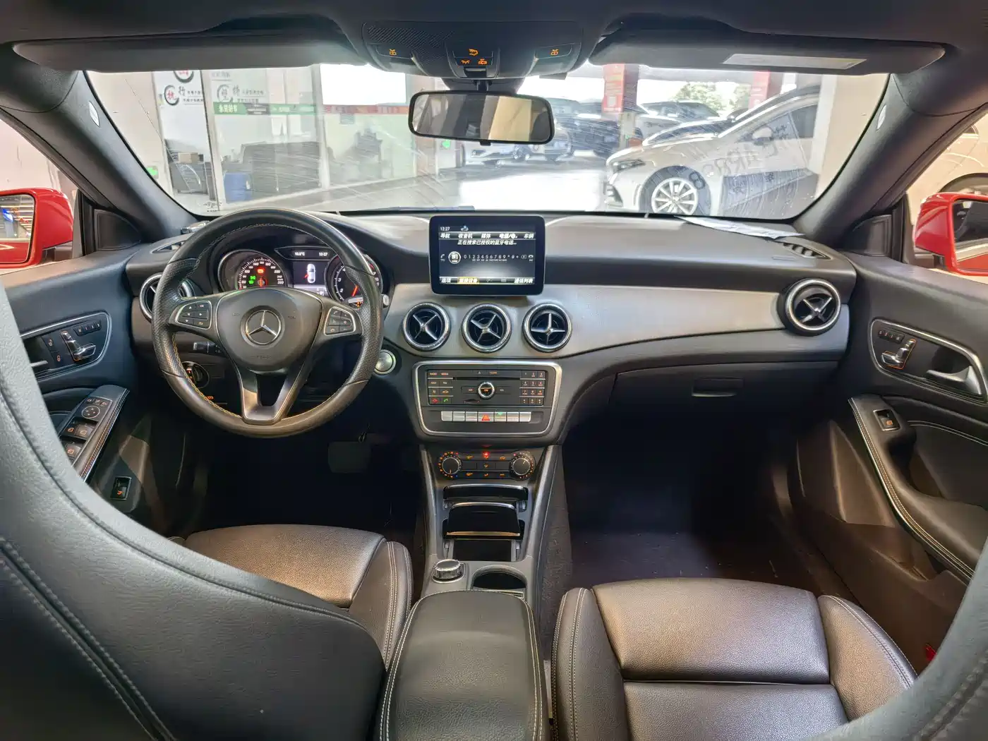 Mercedes-Benz CLA (Import) 2017 Facelift CLA 200 Style фото 8