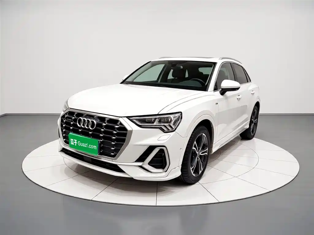 Audi Q3 2021 45 TFSI quattro Luxury Sport