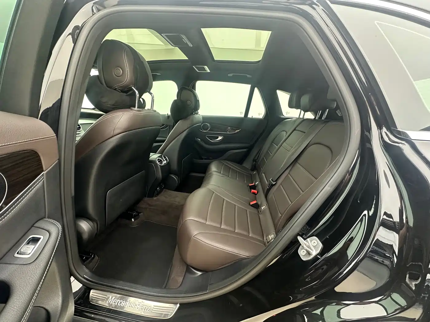 Mercedes-Benz GLC 2019 Facelift GLC 260 L 4MATIC Luxury фото 14