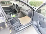 صورة 13 - Volkswagen Passat