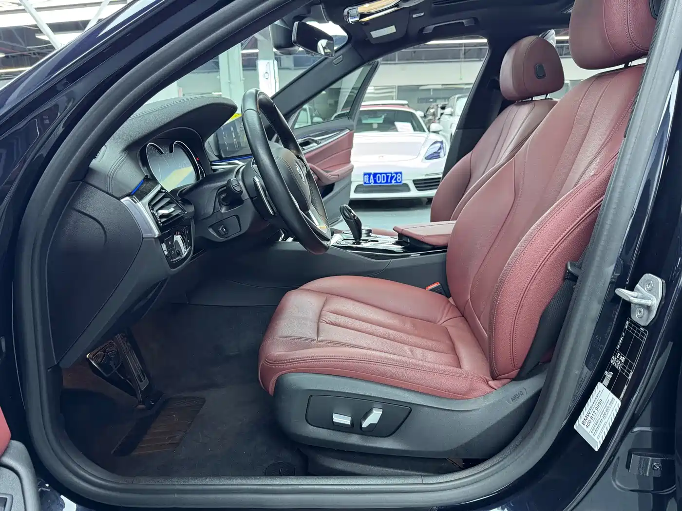 BMW 5 Series 2018 Facelift 530Li Leading M Sport Package фото 4