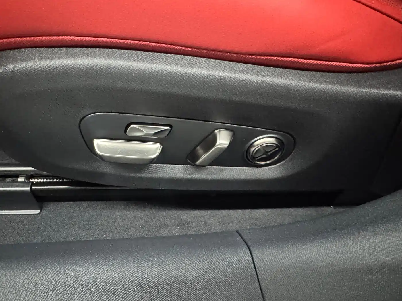 Xiaomi Auto Xiaomi SU7 2024 AWD Extended Range Advanced Smart Driving Max Edition фото 7