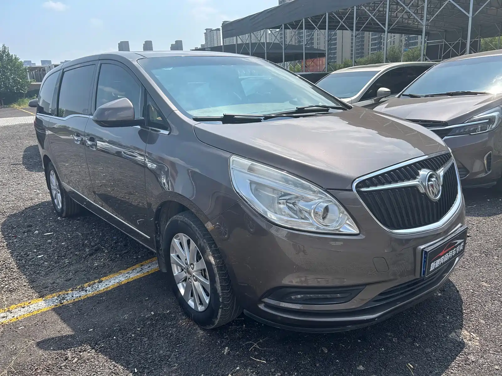 Фото 3 - Buick GL8