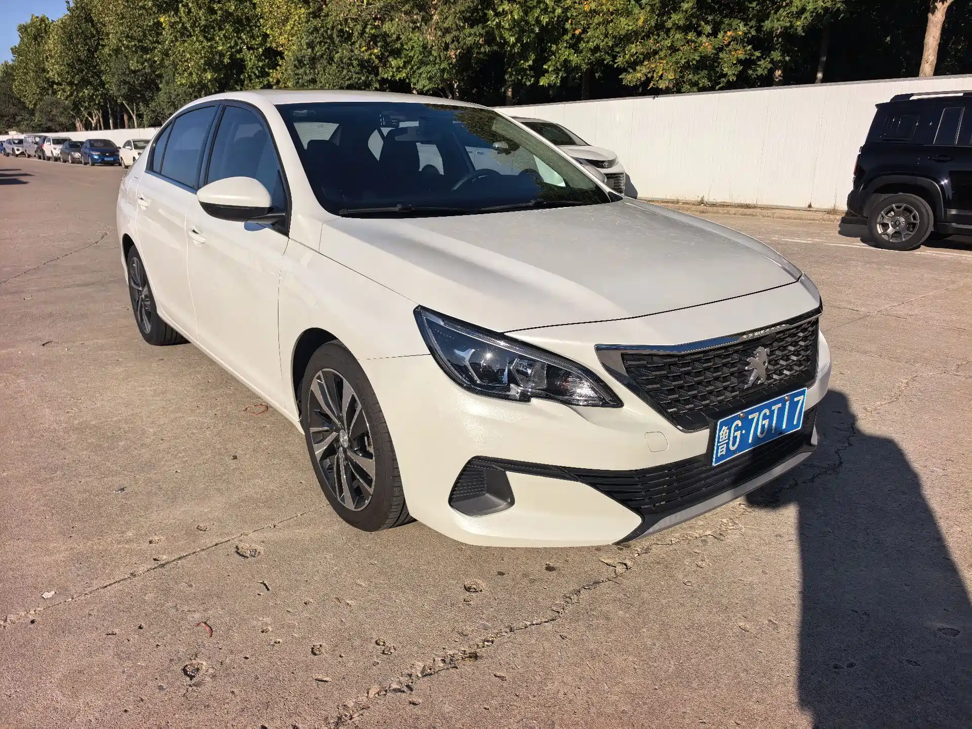 Photo 3 - Peugeot 408