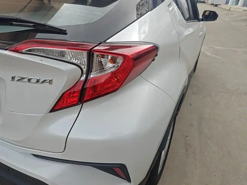 Toyota IZOA 2021 2.0L Yixing Edition фото 8