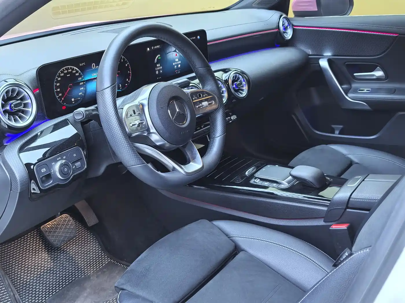 Mercedes-Benz A-Class 2022 Facelift III A 200 L Sport Sedan Fashion фото 17