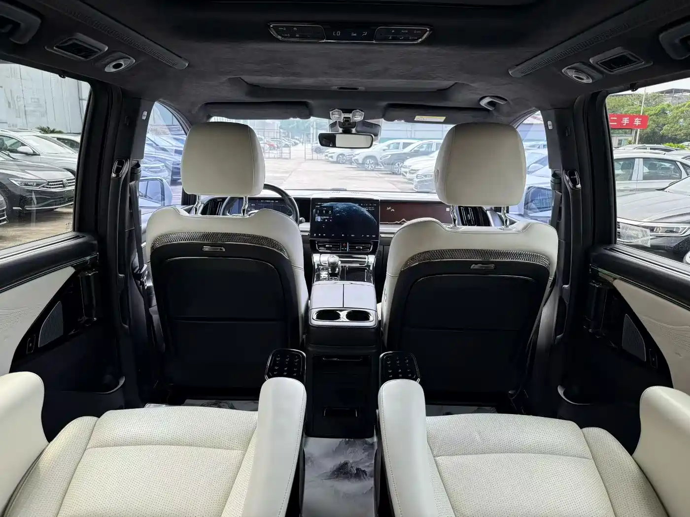 GAC Trumpchi Trumpchi M8 2024 Patriarch Series 400T Ultimate Edition фото 7