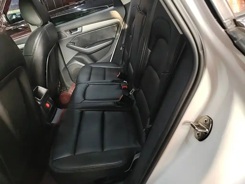 Фото 17 - Audi Q5