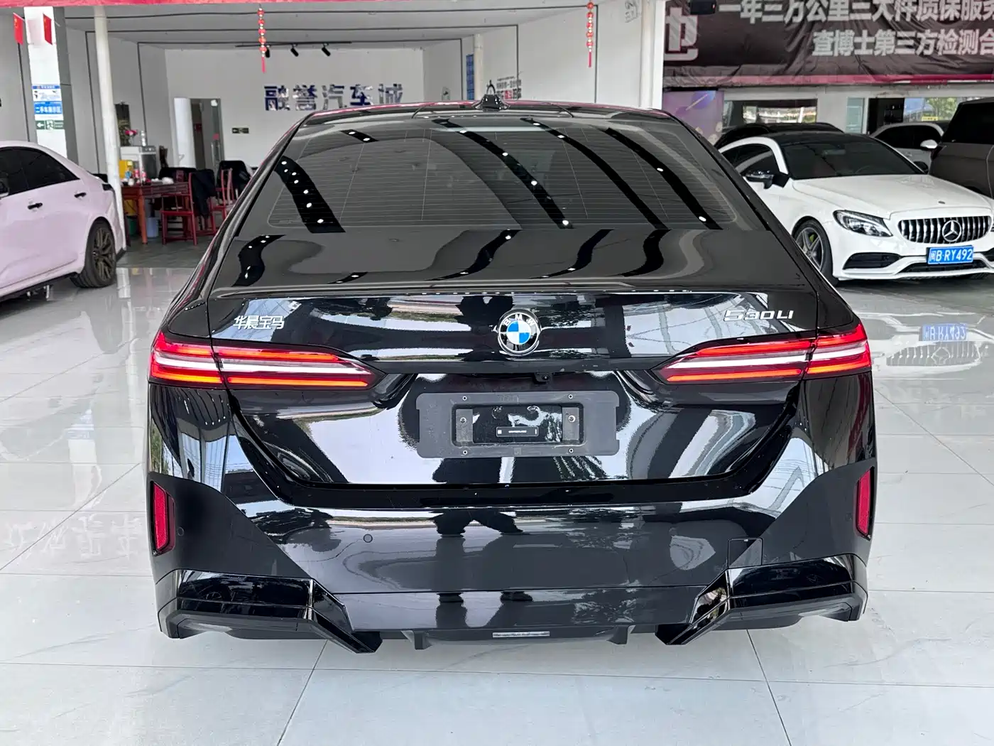 BMW 5-SERIES