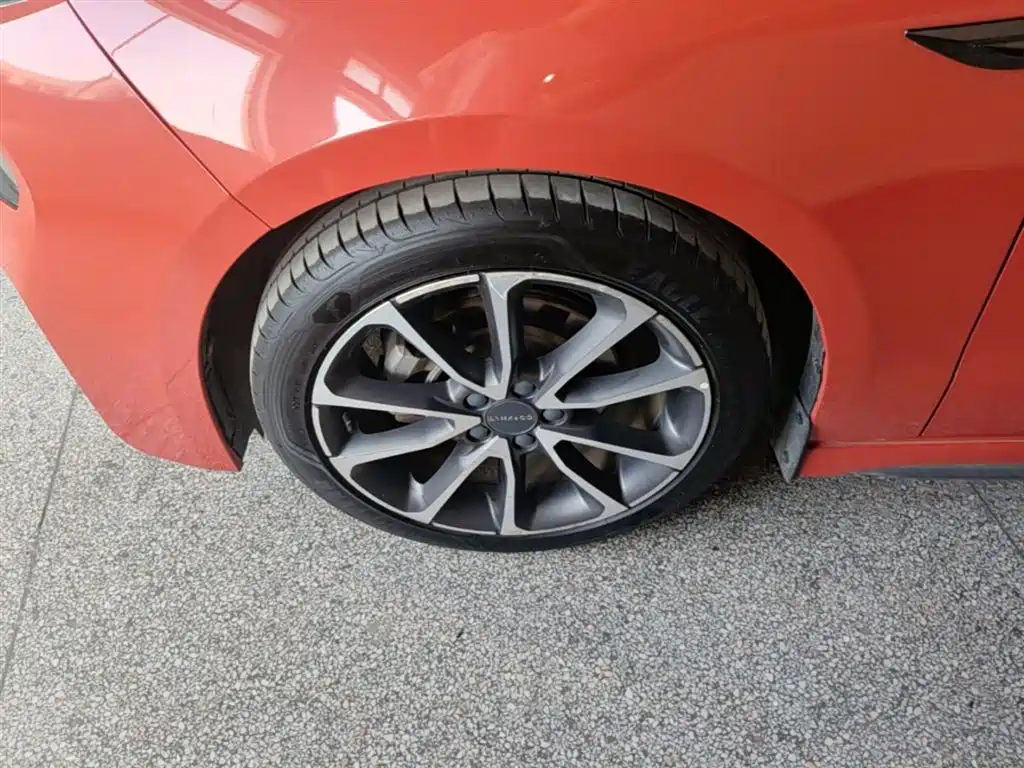 Lynk & Co 03 2018 1.5TD DCT Sport (China V) фото 23
