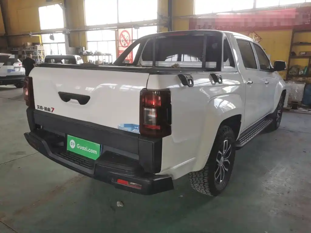 Jiangling Yuhu 7 2020 2020 Model 2.0T Diesel Automatic 2WD Comfort Short Wheelbase China VI JX4D20A6L