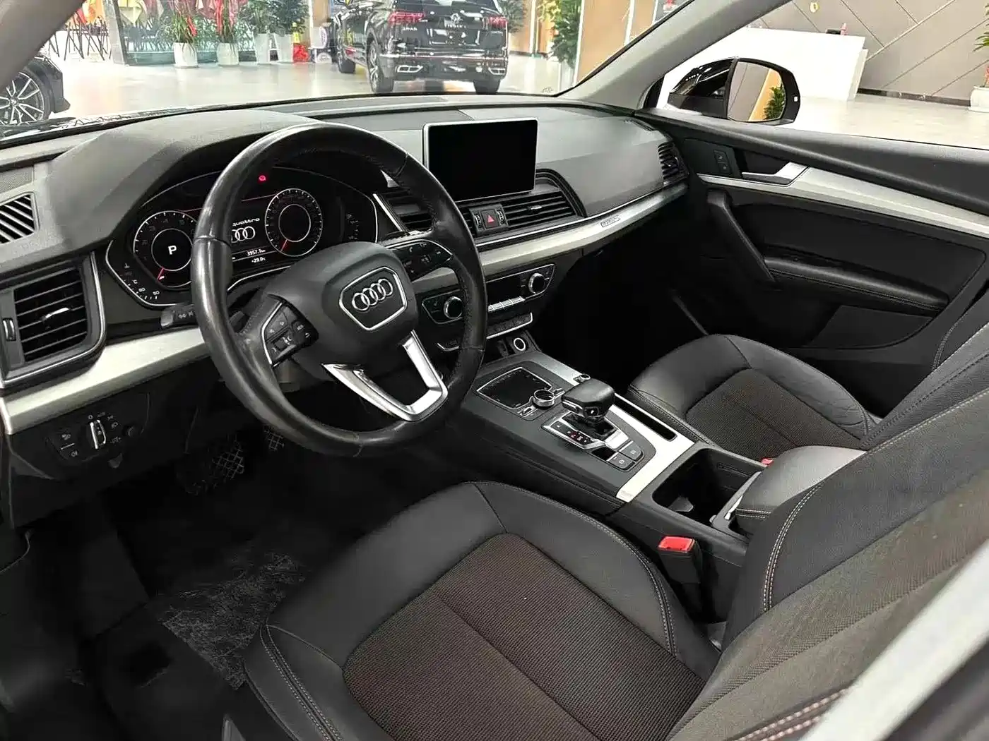 Audi Q5L 2018 2018 40 TFSI Prestige Fashion (China V)