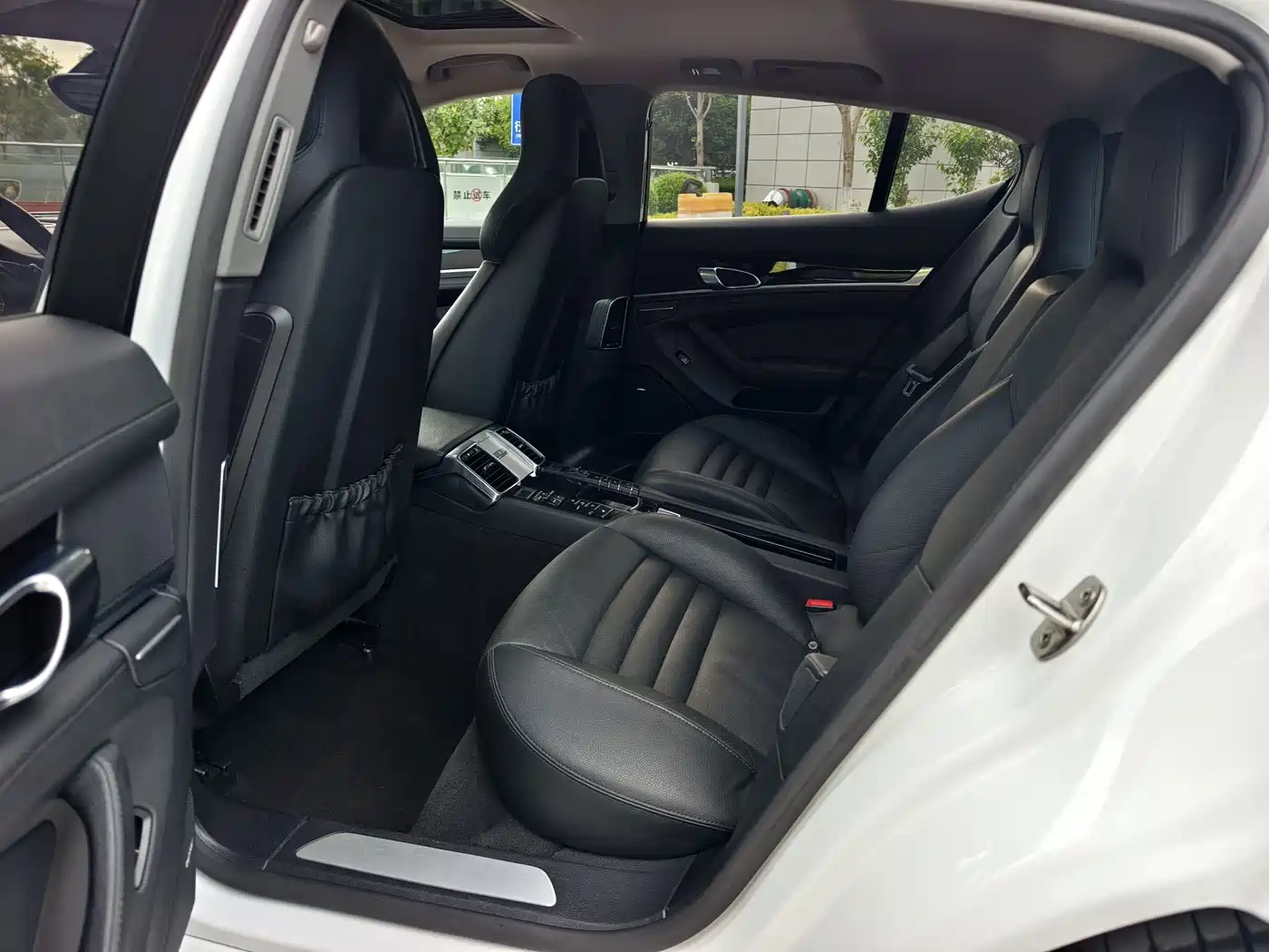 Porsche Panamera 2014 Panamera 3.0T фото 8