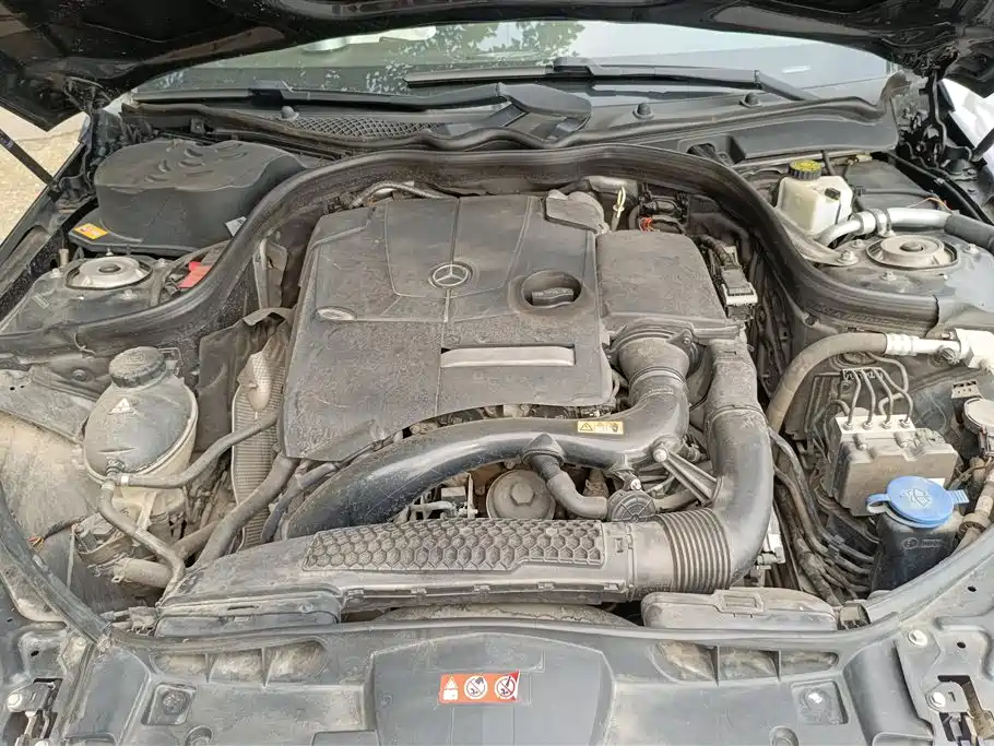 Mercedes-Benz E-Class 2015 Facelift E 200 L фото 10