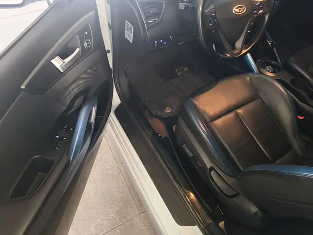 Hyundai Veloster 2015 2012 1.6T Automatic Luxury