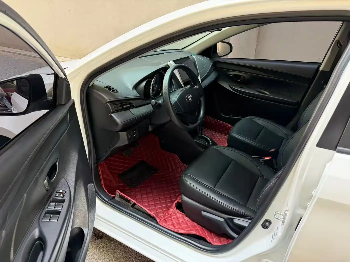 Toyota Vios FS 2017 1.5L CVT Fengchi Edition фото 7
