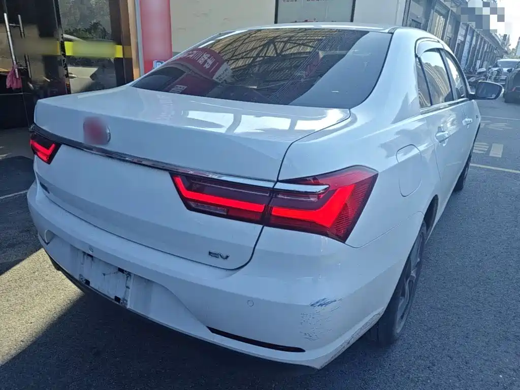BYD Qin New Energy 2020 2019 Long Range Luxury Edition