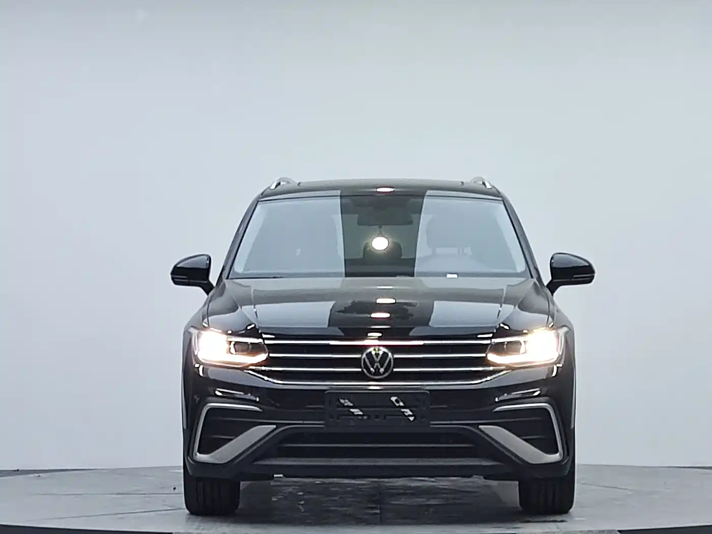 Volkswagen Tiguan L 2023 280TSI 2WD Trend Limited Edition фото 2