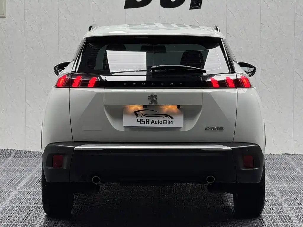 Peugeot 2008 2023 2022 230THP THE ONE