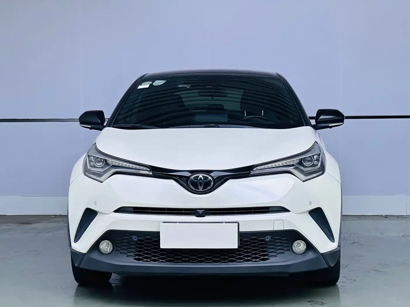 Toyota C-HR 2018 2.0L Luxury Edition China V фото 2
