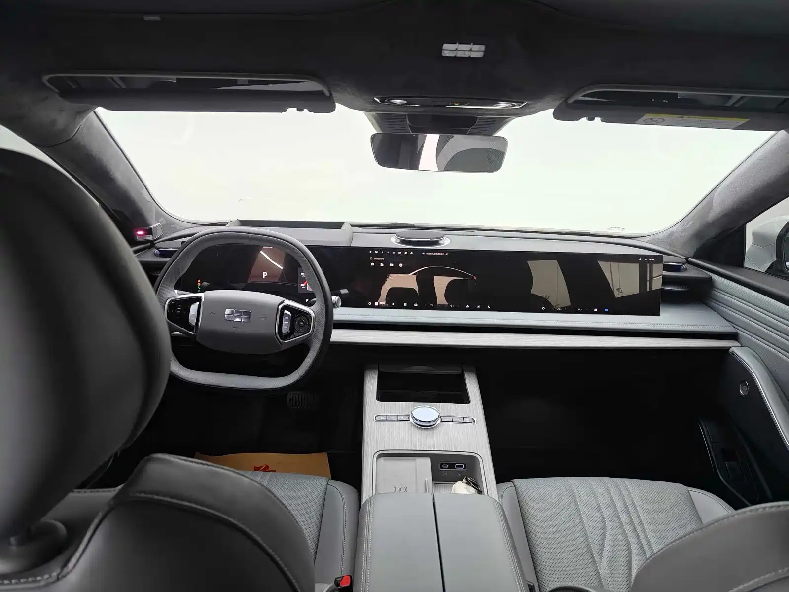 Фото 5 - Geely Galaxy Galaxy E8