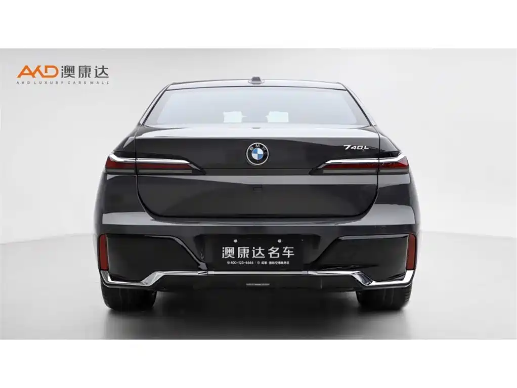 BMW 7 Series 2023 740Li Exclusive M Sport Package фото 4