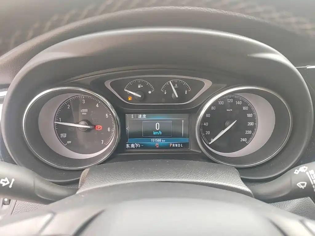 Фото 8 - Buick Envision Plus